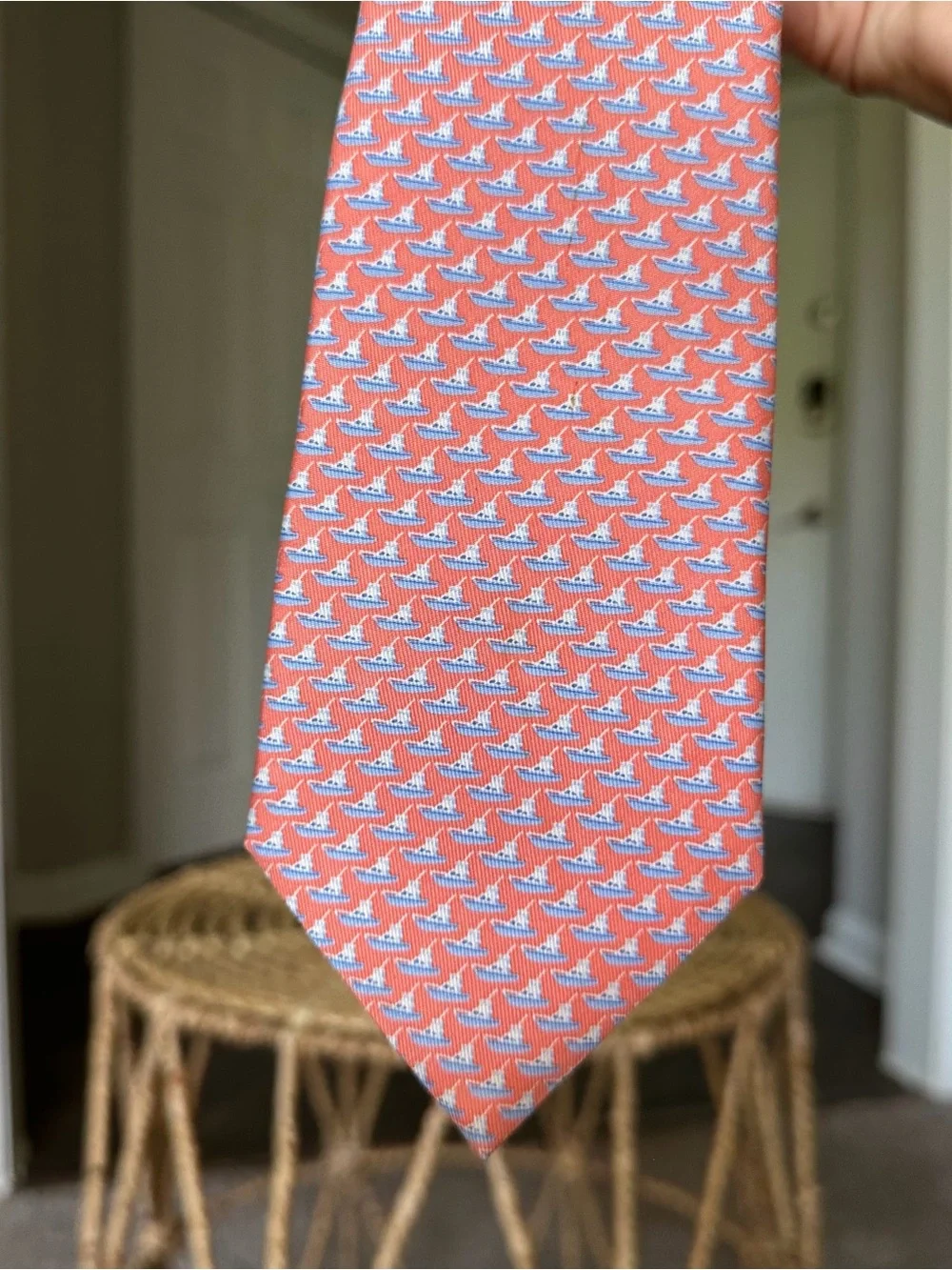 Vineyard Vines Martha’s Vineyard Men’s Sailboat 100% Silk Tie Pink Blue White